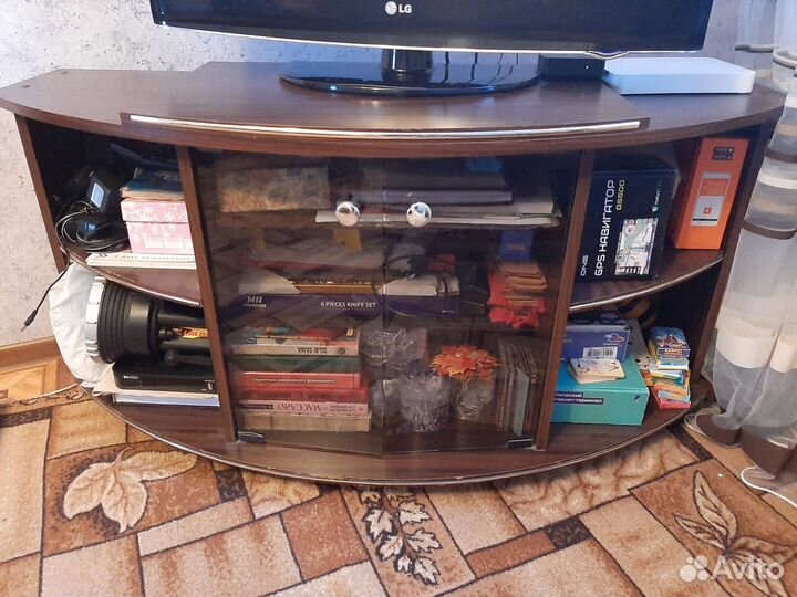 Тумба под телевизор