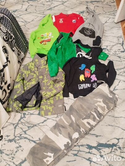 Два пакета детских вещей