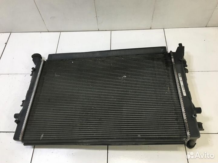 Радиатор охлаждения двигателя Volkswagen Scirocco
