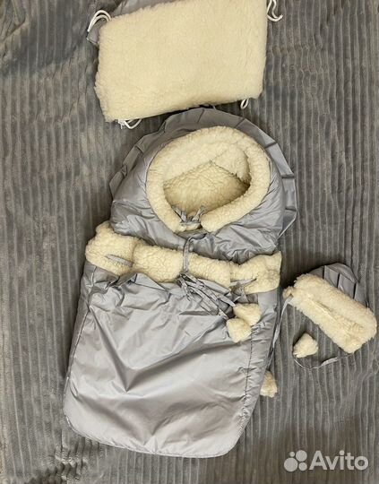 Конверт зимний меховой на выписку