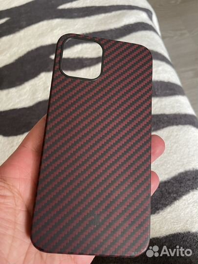 Чехол на айфон 12