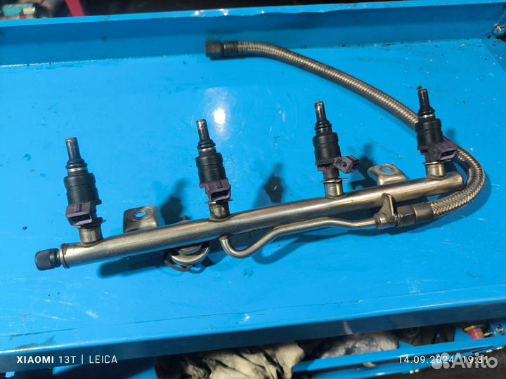 Рейка топливная Mercedes W203