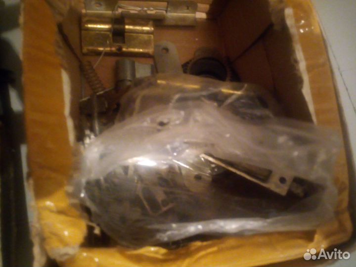 Замок дверной на запчасти