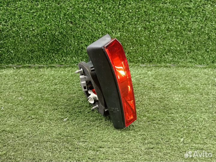 Фонарь задний левый в крышку Volkswagen Tiguan