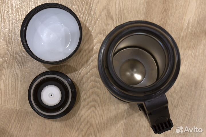 Металлический термос 1.8 л