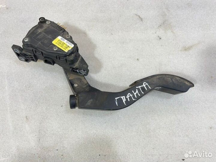 Педаль газа Лада Гранта 2011