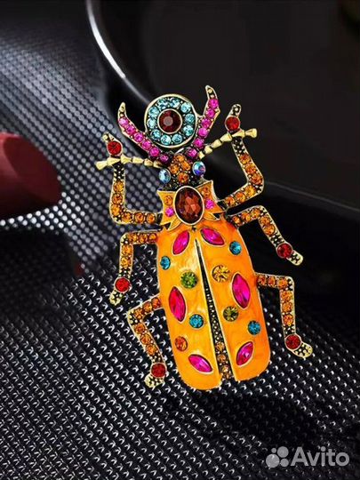 Брошь жук по мотивам gucci гуччи