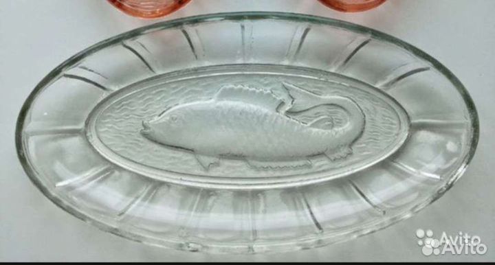 Блюдо селедочница стекло с рыбой