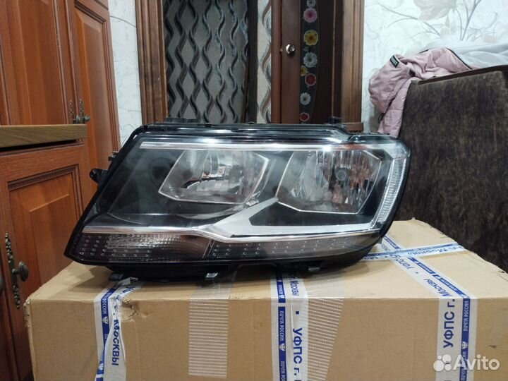 Фара volkswagen tiguan 2