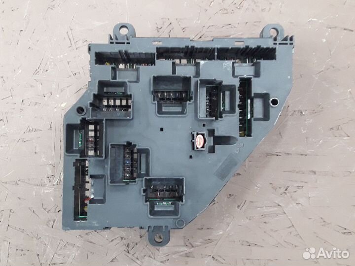 Блок предохранителей BMW 7 F01 F02