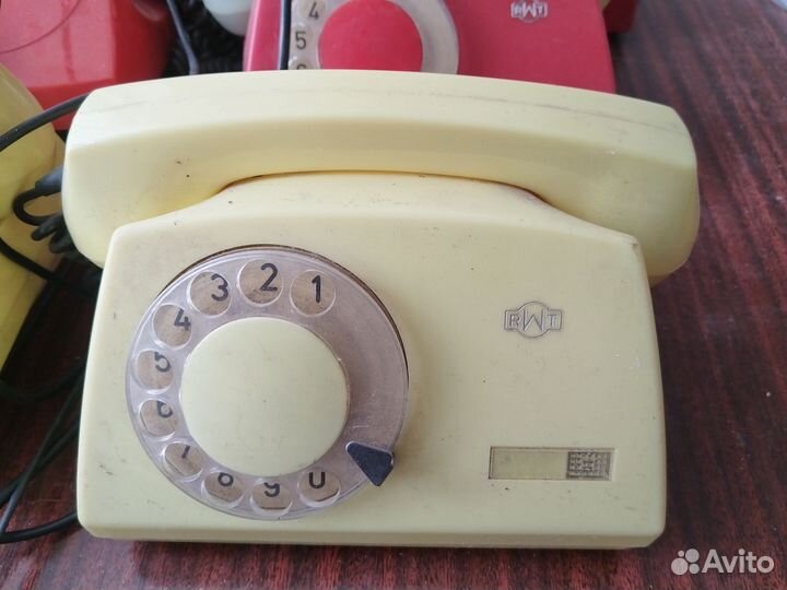 Старый телефон