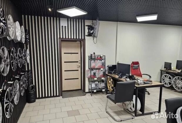 Gislaved Nord Frost 200 ID 235/45 R18 98T