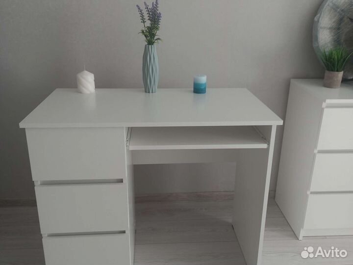 Компьютерный стол белый новый