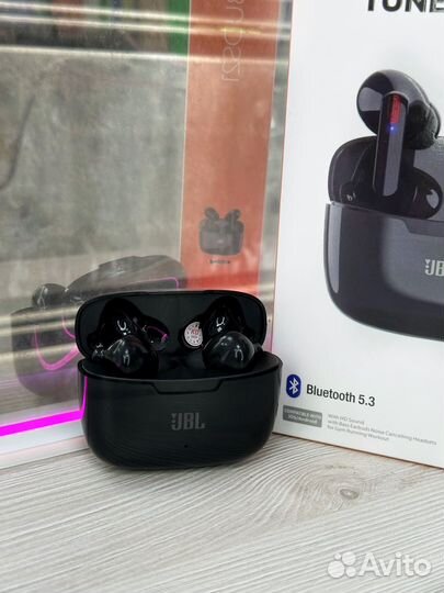 Беспроволные наушники JBL Tune Buds