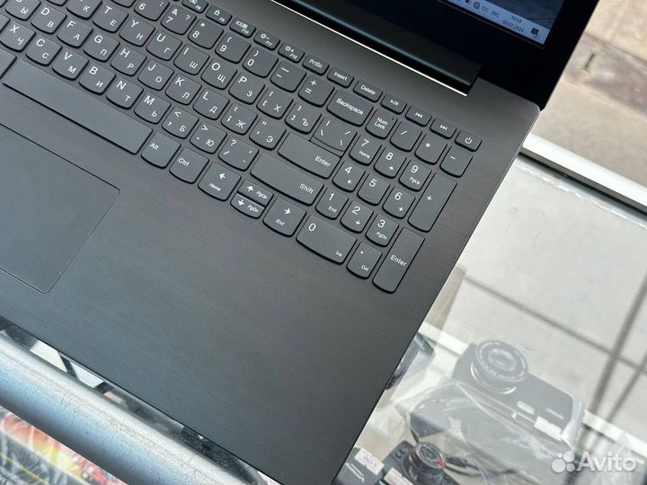 Lenovo ideapad pentium/4/128/ips/fhd