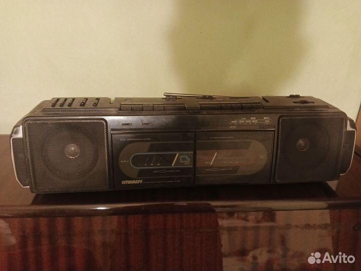 Касетная магнитола