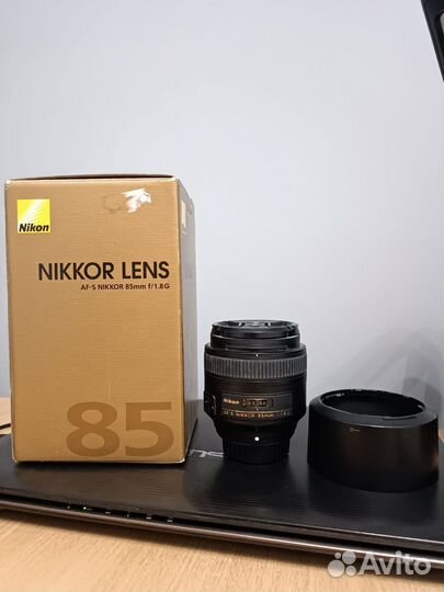 Объектив nikon 85mm 1.8g