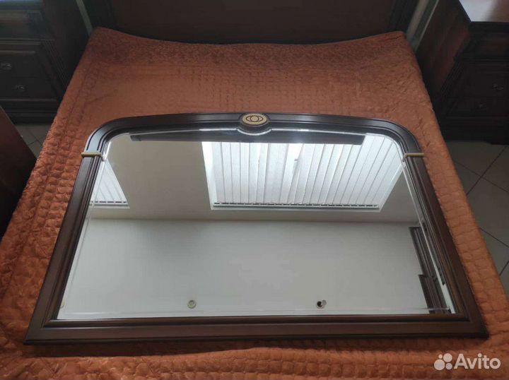 Зеркало Наполи