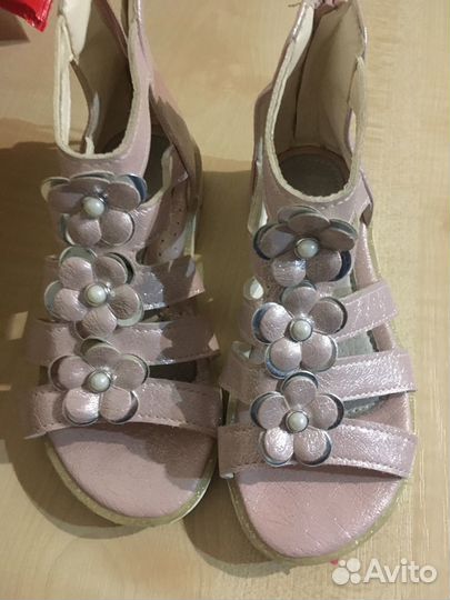 Сандалии для девочки