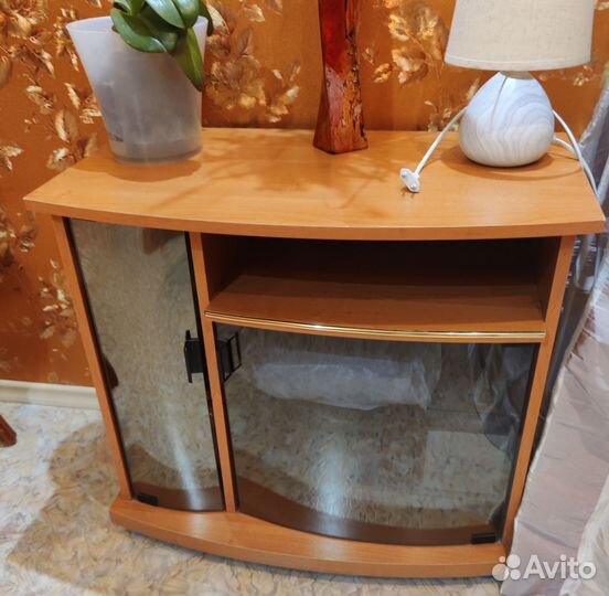 Тумба под телевизор