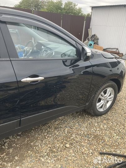 Передняя правая дверь Хендай IX35 рестайлинг