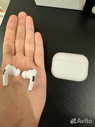 AirPods Pro Lux + Чехол в подарок