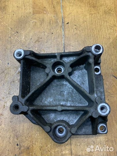 Кронштейн двигателя Peugeot 307 TU5JP4(NFU) 2004