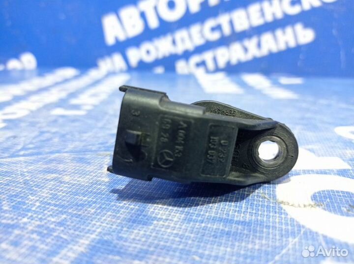 Датчик положения распредвала Mercedes-Benz W211