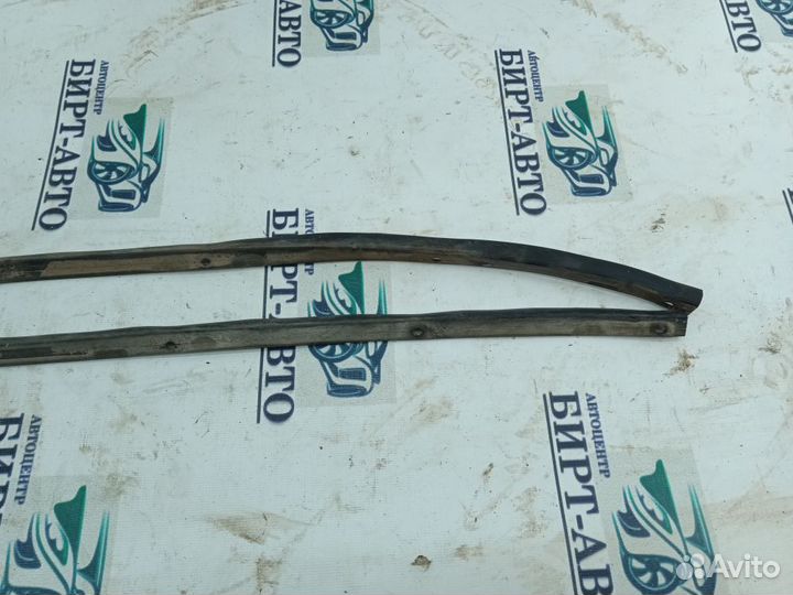 Уплотнитель двери нижний передний LADA Vesta