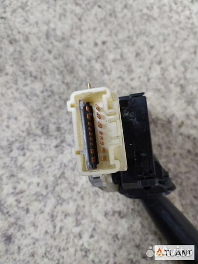 Блок подрулевых переключателей передний правый SUB