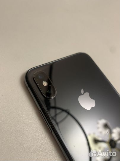 iPhone X, 64 ГБ