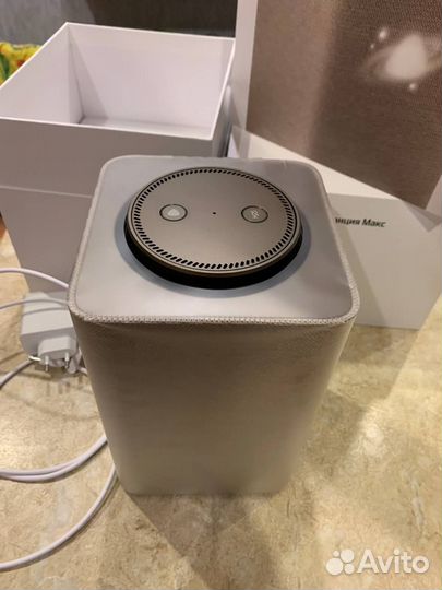 Яндекс станция макс на подписке