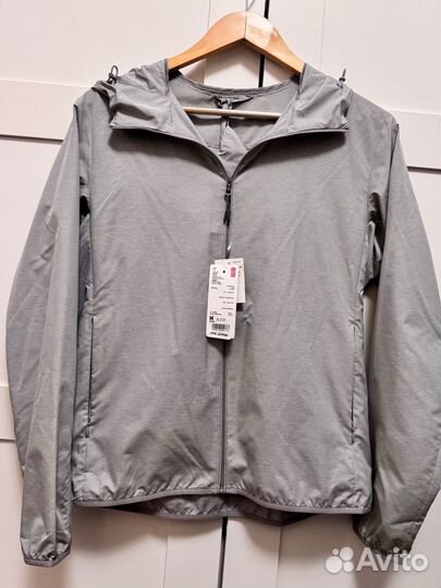 Ветровка женская Uniqlo M-L новая