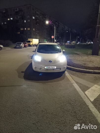 Nissan Leaf 109 л.с. AT, 2015, 108 000 км