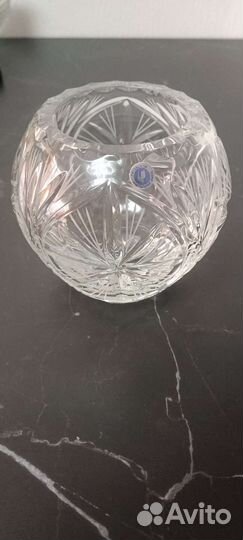 Хрустальная ваза