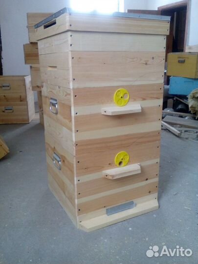 Улей Дадан на 12, 14 рамок