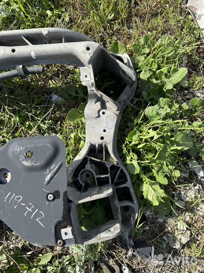 Подрамник передний mercedes w203