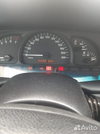 Opel Vectra 1.8 МТ, 2001, 252 000 км