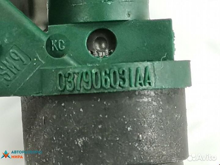 Форсунка seat Toledo 1999 037906031AA