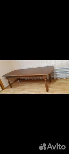 Продается стол обеденный буковый. Размер: длина 2