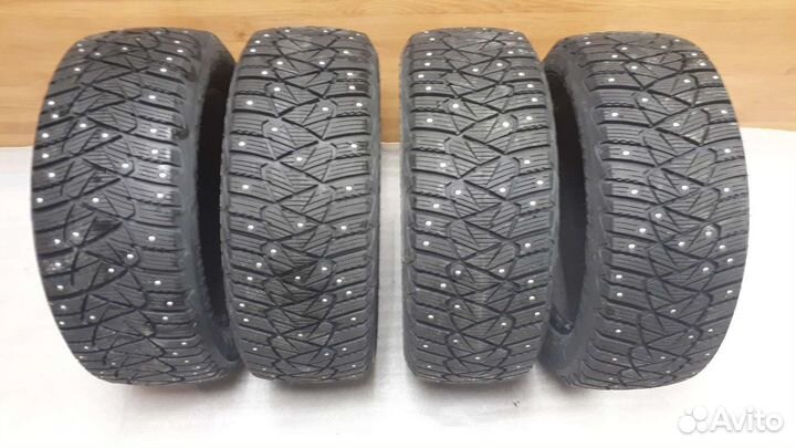 Goodyear Ultragrip 600 215/55 R16 97T
