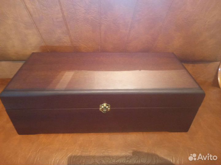 Бивень мамонтенка