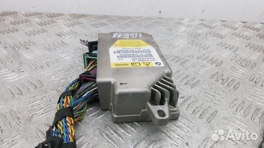 Блок управления airbag BMW 5 F10/F11 (1BE18OQ01)