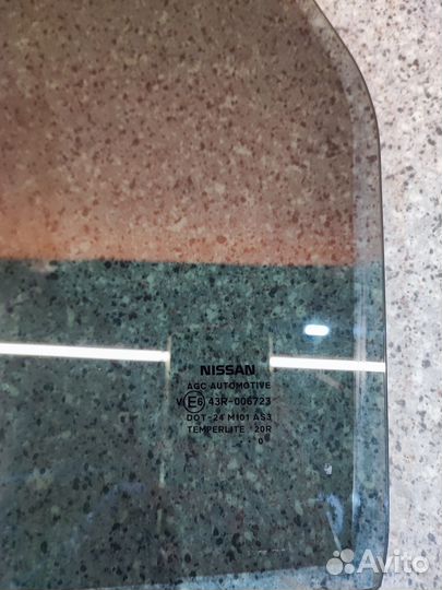 Стекло задней двери Nissan Qashqai J10