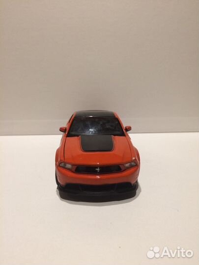 Maisto Ford Mustang Boss 302 - 1:24