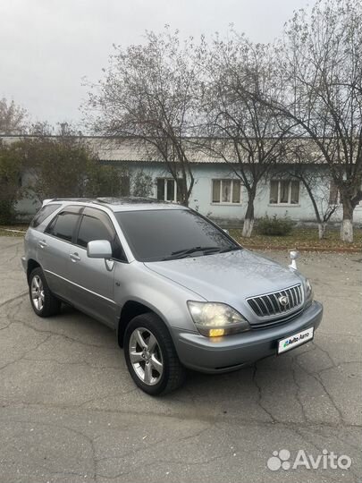 Toyota Harrier 2.4 AT, 2001, 241 235 км