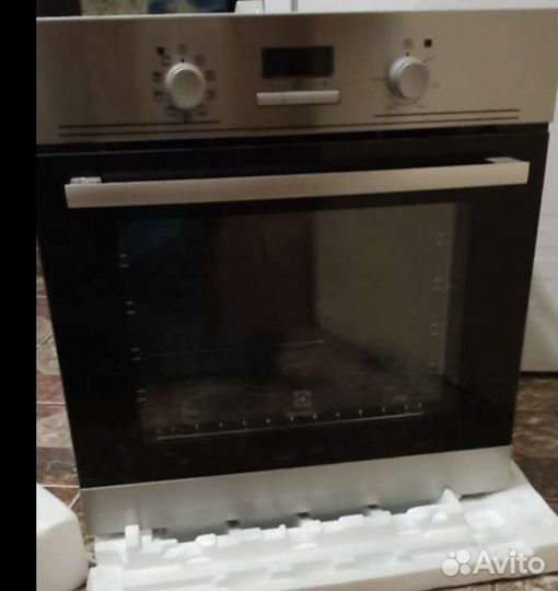 Духовой шкаф electrolux