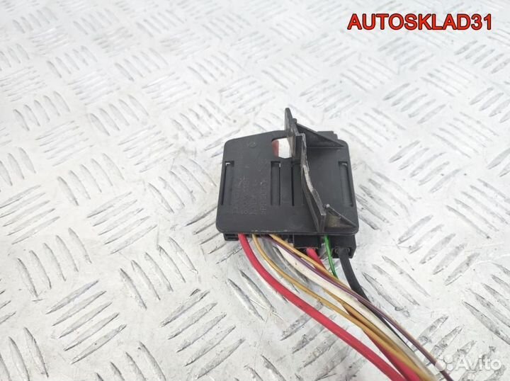 Реле Renault Logan 8200333352