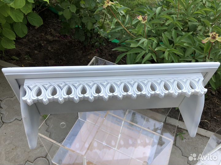 Полочка для икон