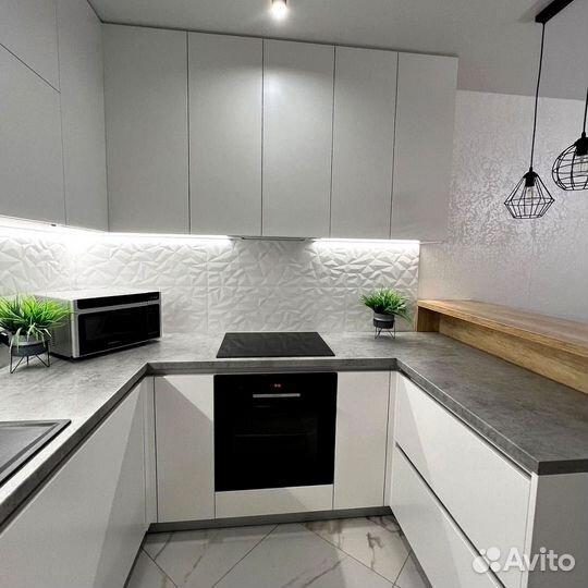 Кухонный гарнитур в стиле хай тек